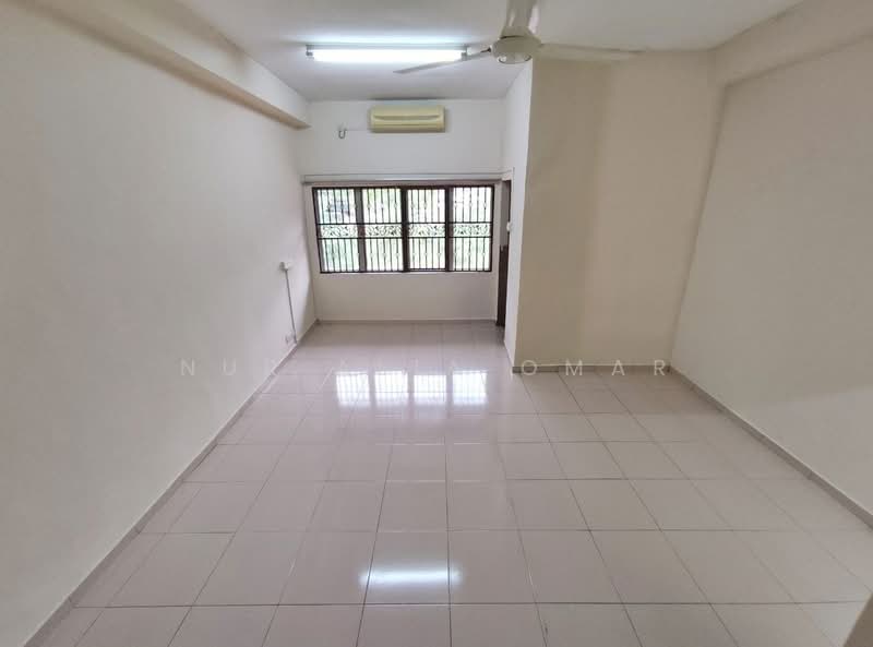 2-storey Terraced House for Sale in Ampang (Kuala Lumpur) - Nur Alia Omar - Living Room - PropertyGuru.com.my