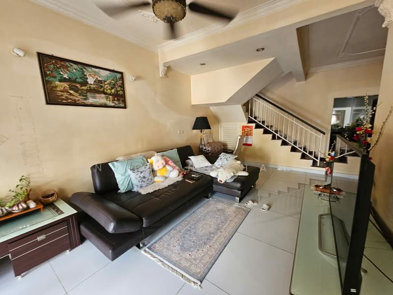 2-storey Terraced House for Sale in Taman Johor Jaya (Johor Bahru) - Nathan Chan - PropertyGuru.com.my
