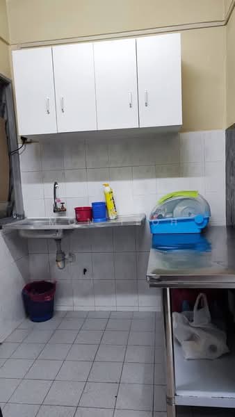 Rumah Flat untuk Disewa di Mutiara Idaman 2 - Mon Teoh - Kitchen - PropertyGuru.com.my