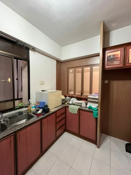 Condominium for Rent at E-Park Condominium - Mon Teoh - Kitchen - PropertyGuru.com.my
