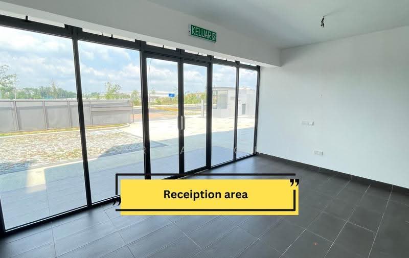 Shop / Office untuk Dijual di Seremban (Negeri Sembilan) - Norman Chin - Entrance - PropertyGuru.com.my