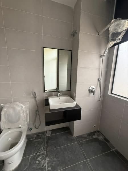 2-storey Terraced House for Sale in Puteri Harbour (Iskandar Puteri (Nusajaya)) - Alicia Fong - Bathroom - PropertyGuru.com.my