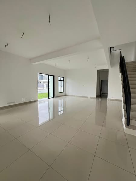 Rumah Kluster untuk Dijual di Bandar Putra Jaya (Tebrau) - Nathan Chan - Living Room - PropertyGuru.com.my