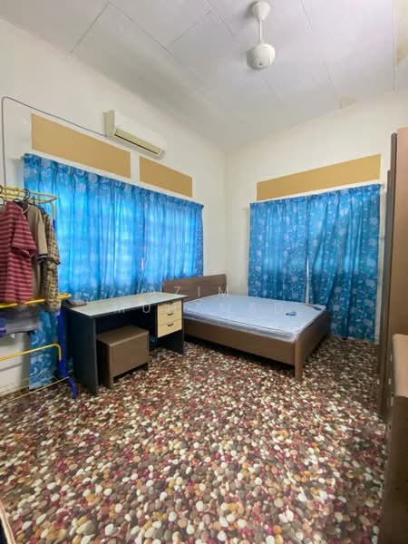 Bungalow for Sale in Ipoh (Perak) - Azimi Muhamad - Bedroom - PropertyGuru.com.my