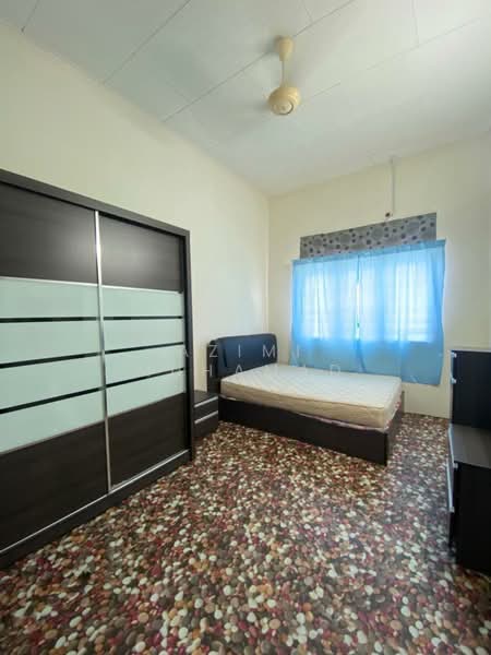 Bungalow for Sale in Ipoh (Perak) - Azimi Muhamad - Bedroom - PropertyGuru.com.my