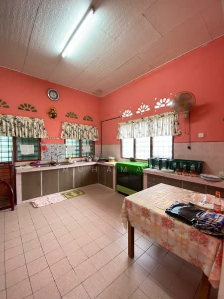 Bungalow for Sale in Ipoh (Perak) - Azimi Muhamad - Kitchen - PropertyGuru.com.my