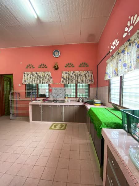 Bungalow for Sale in Ipoh (Perak) - Azimi Muhamad - Kitchen - PropertyGuru.com.my