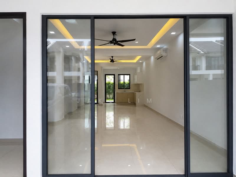 Rumah Teres 2 Tingkat untuk Dijual di Diamond City (Semenyih) - Jake Lim - PropertyGuru.com.my