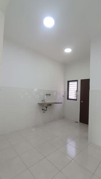 2-storey Terraced House for Rent in Setia Alam (Selangor) - Jack Khor Phor Jiing - Kitchen - PropertyGuru.com.my