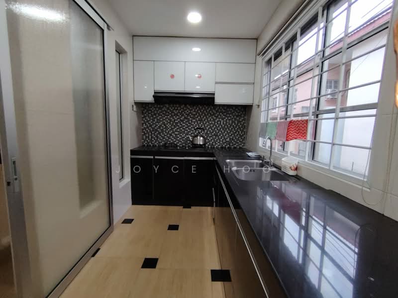 2-storey Terraced House for Rent in Bandar Puteri Puchong (Puchong) - Joyce Hoo - Kitchen - PropertyGuru.com.my
