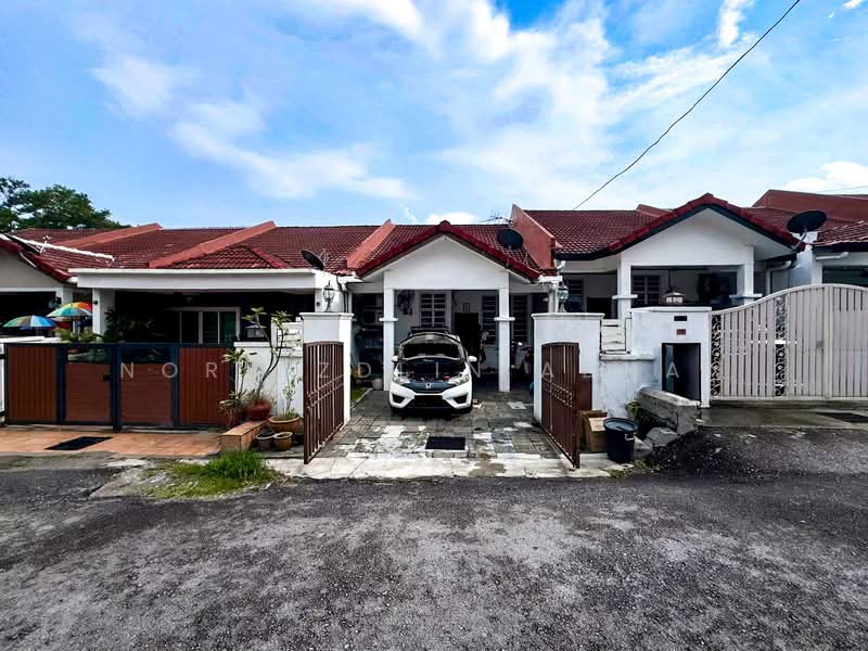 Rumah Teres untuk Dijual di Taman Dato Demang (Seri Kembangan) - Nor Azdlin Adnan - PropertyGuru.com.my