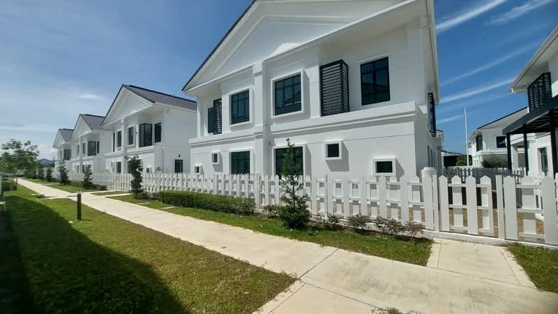 Semi-Detached House for Rent in Bandar Cassia (Batu Kawan) - Anders Ong - Exterior - PropertyGuru.com.my