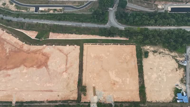 Tanah Perindustrian untuk Dijual di Sendayan Tech Valley (Labu) - Crystal Sim - PropertyGuru.com.my