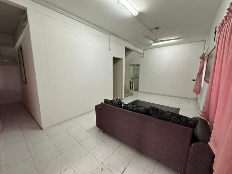 Rumah Teres 2 Tingkat untuk Disewa di Taman Sri Tebrau (Johor Bahru) - Li Wei - PropertyGuru.com.my