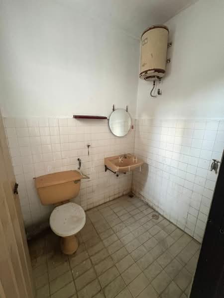 2-storey Terraced House for Sale in Kapar (Selangor) - Jack Khor Phor Jiing - Bathroom - PropertyGuru.com.my