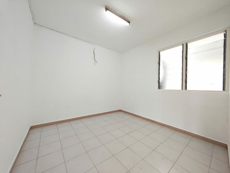Flat for Sale at Flat Taman Ungku Tun Aminah - Ryu Tan - PropertyGuru.com.my