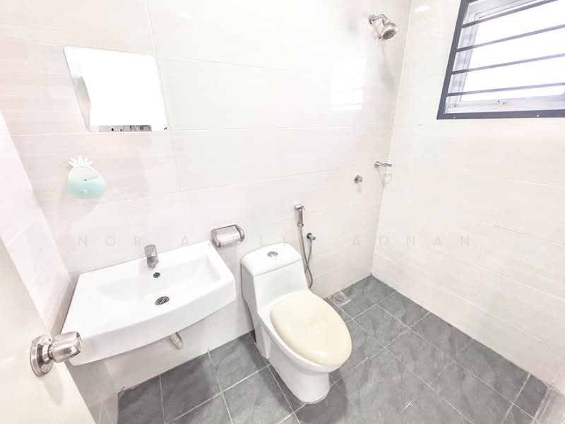 Terraced House for Sale in Semenyih (Selangor) - Nor Azdlin Adnan - PropertyGuru.com.my