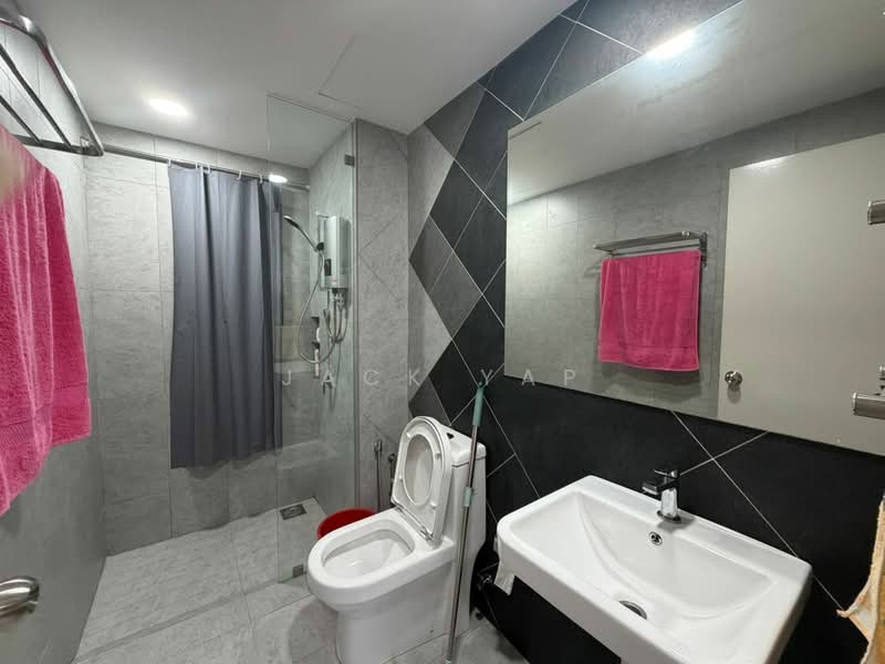 Kondominium untuk Dijual di Trinity Lemanja - Jack Yap - Bathroom - PropertyGuru.com.my