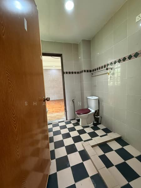 Bungalow for Sale in Kampung Mohd Amin (Johor Bahru) - Shannen Lee - Bathroom - PropertyGuru.com.my