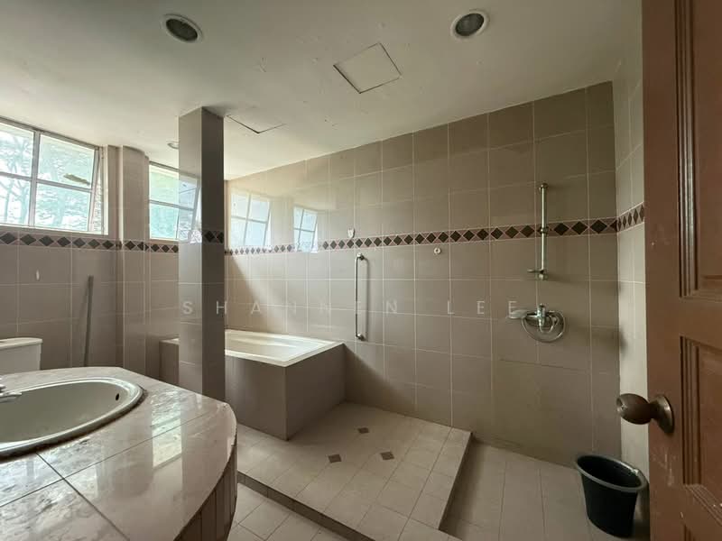 Bungalow for Sale in Kampung Mohd Amin (Johor Bahru) - Shannen Lee - Bathroom - PropertyGuru.com.my