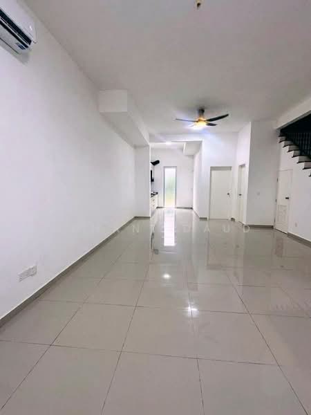 Rumah Teres 2 Tingkat untuk Disewa di Eco Forest (Semenyih) - Rohani Daud - Living Room - PropertyGuru.com.my