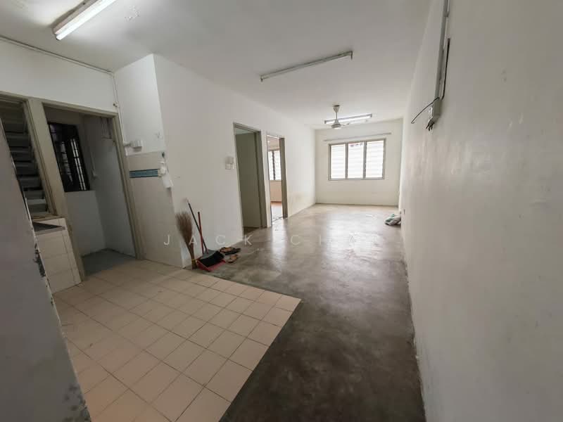 Flat for Rent at Flora Damansara Flat - Jack Chan - Living Room - PropertyGuru.com.my