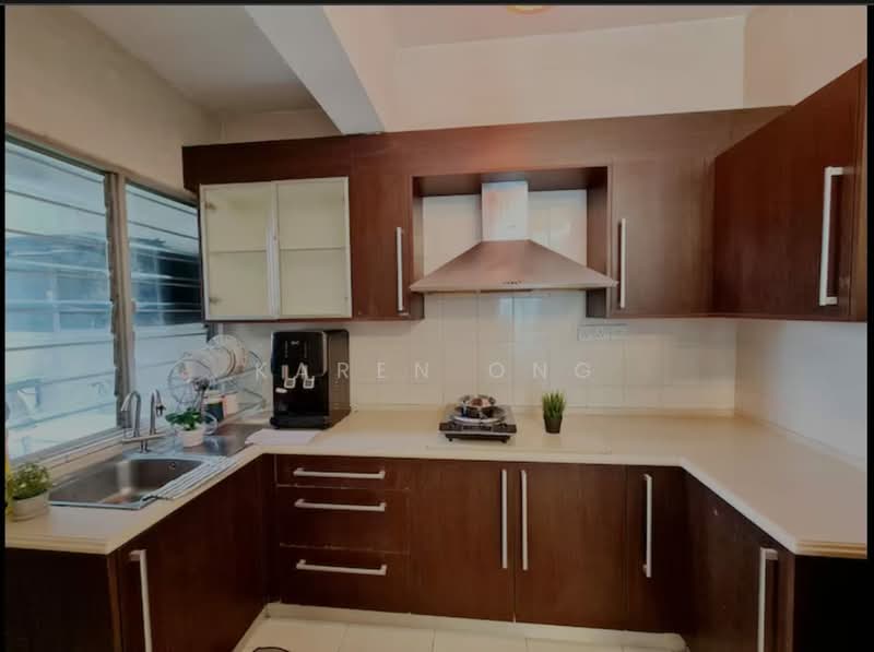Servis Apartment untuk Disewa di E-Tiara - Karen Ong - Kitchen - PropertyGuru.com.my
