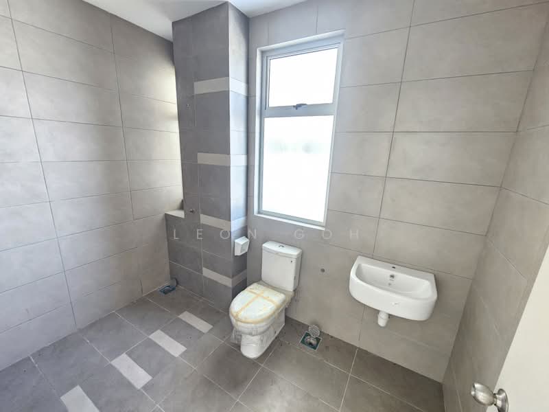 2-storey Terraced House for Sale in Bandar Rimbayu (Telok Panglima Garang) - Leon Goh - Bathroom - PropertyGuru.com.my