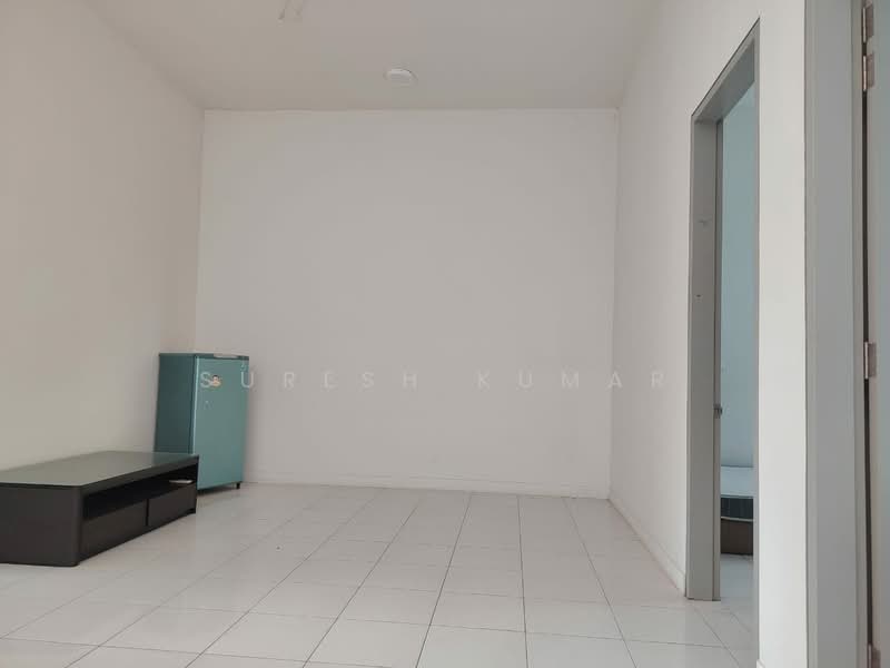 2-storey Terraced House for Sale in Bandar Saujana Putra (Tanjong Duabelas) - Suresh Kumar - Living Room - PropertyGuru.com.my