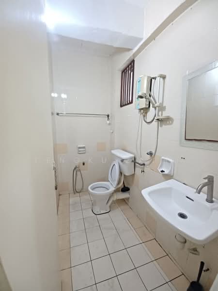Apartment for Sale at Pangsapuri Carlina - Tengku Zairi - PropertyGuru.com.my