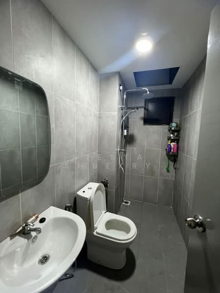 Service Residence for Rent at Avia Plus, Bandar Country Homes - Niesya Shuekry - Bathroom - PropertyGuru.com.my