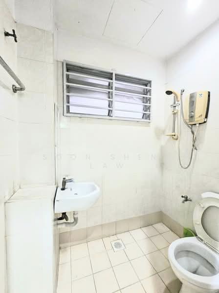 2-storey Terraced House for Sale in Taman Puchong Tekali (Puchong) - Soon Sheng Law - Bathroom - PropertyGuru.com.my