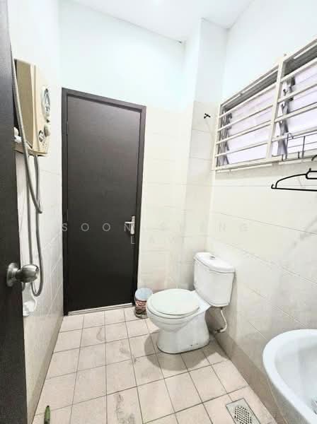 2-storey Terraced House for Sale in Taman Puchong Tekali (Puchong) - Soon Sheng Law - Bathroom - PropertyGuru.com.my
