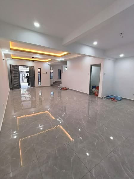 Rumah Teres 2 Tingkat untuk Dijual di Taman Bukit Mutiara (Tebrau) - Vanessa Lim - Living Room - PropertyGuru.com.my