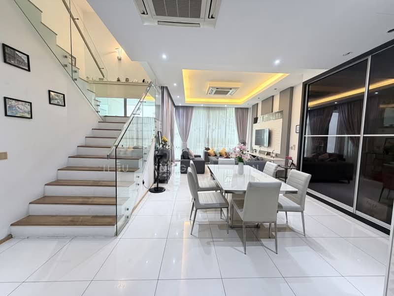 3-storey Terraced House for Rent in Cyberjaya (Selangor) - Huang Hong - Living Room - PropertyGuru.com.my