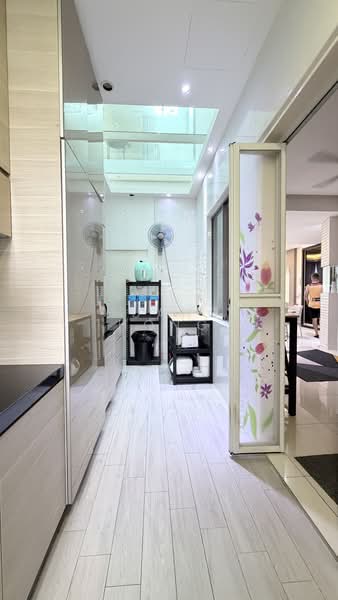 3-storey Terraced House for Rent in Cyberjaya (Selangor) - Huang Hong - Kitchen - PropertyGuru.com.my