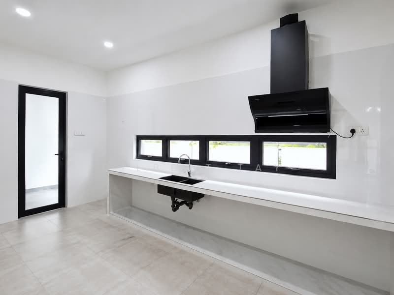 Semi-Detached House for Rent in Telok Panglima Garang (Selangor) - Gilbert Tay - Kitchen - PropertyGuru.com.my