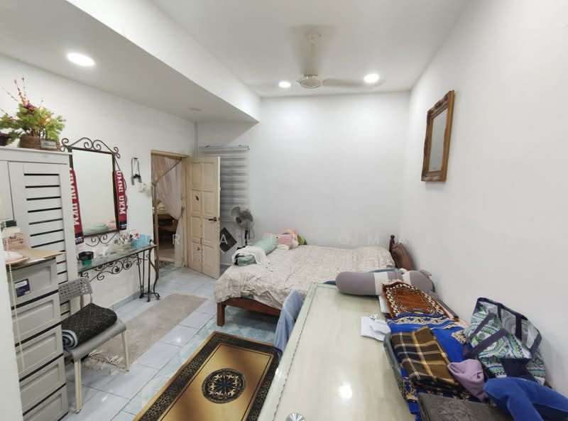 Rumah Teres 2 Tingkat untuk Dijual di Selayang (Selangor) - Nur Alia Omar - Bedroom - PropertyGuru.com.my