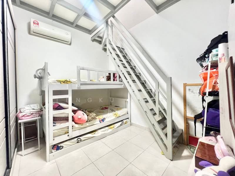 Rumah Teres untuk Dijual di Banting (Banting) - Tengku Zairi - PropertyGuru.com.my