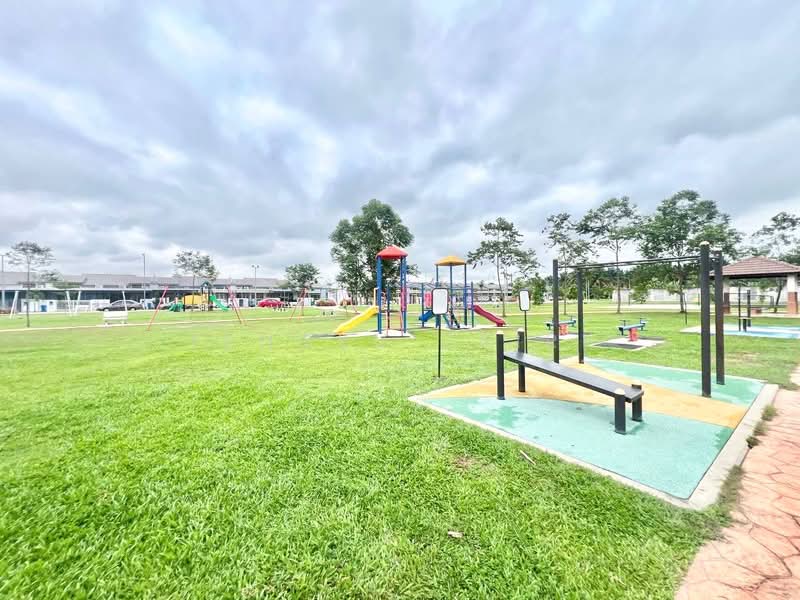 Rumah Teres untuk Dijual di Banting (Banting) - Tengku Zairi - PropertyGuru.com.my