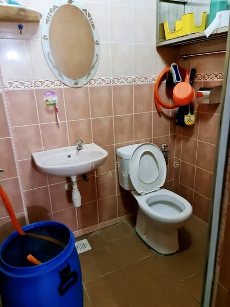 Rumah Teres 2 Tingkat untuk Dijual di Taman Sri Rampai (Wangsa Maju) - Soon Sheng Law - Bathroom - PropertyGuru.com.my