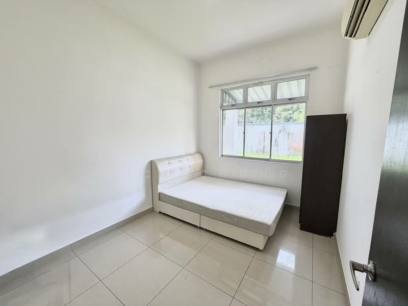 2-storey Terraced House for Sale in Taman Molek (Johor Bahru) - Nico Chong - Bedroom - PropertyGuru.com.my