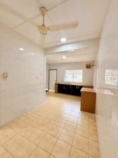 Rumah Teres 1 Tingkat untuk Dijual di Kluang (Johor) - Win Lim - Kitchen - PropertyGuru.com.my