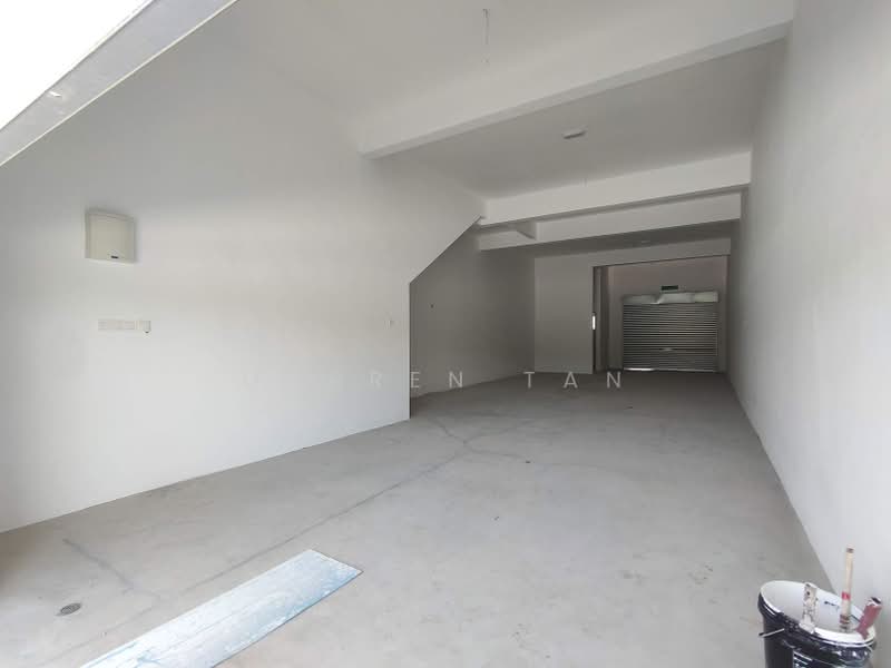 Shop for Sale in Bukit Beruntung (Serendah) - Darren Tan - Interior - PropertyGuru.com.my