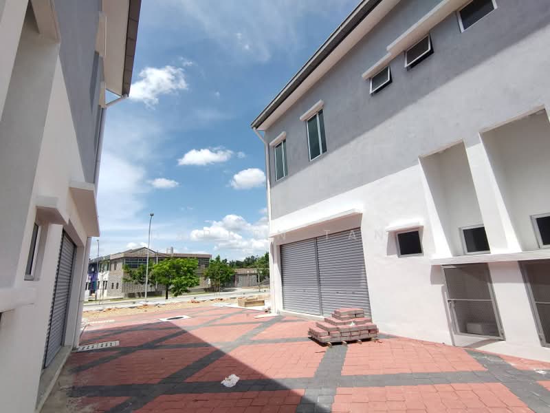 Shop for Sale in Bukit Beruntung (Serendah) - Darren Tan - Exterior - PropertyGuru.com.my