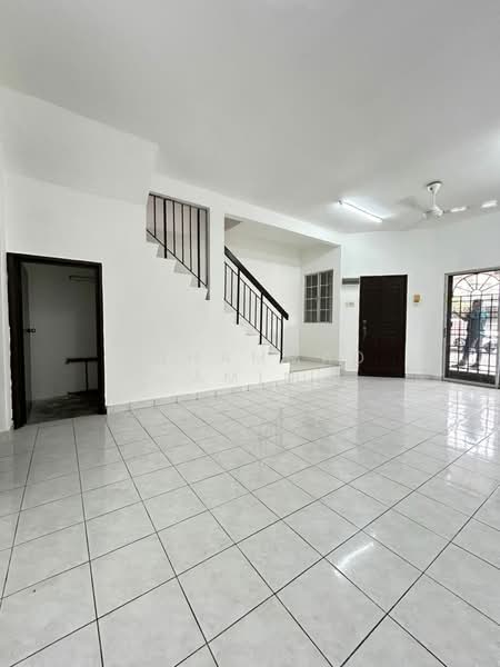 2-storey Terraced House for Sale in Bandar Puteri (Klang) - Muhammad Amin - Living Room - PropertyGuru.com.my