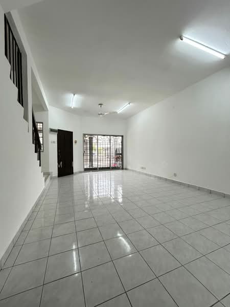 2-storey Terraced House for Sale in Bandar Puteri (Klang) - Muhammad Amin - Living Room - PropertyGuru.com.my