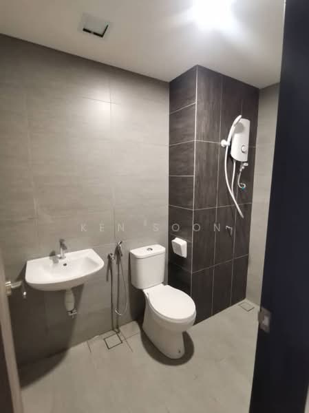 Condominium for Rent at Edumetro @ Subang Jaya - Ken Soon - Bathroom - PropertyGuru.com.my