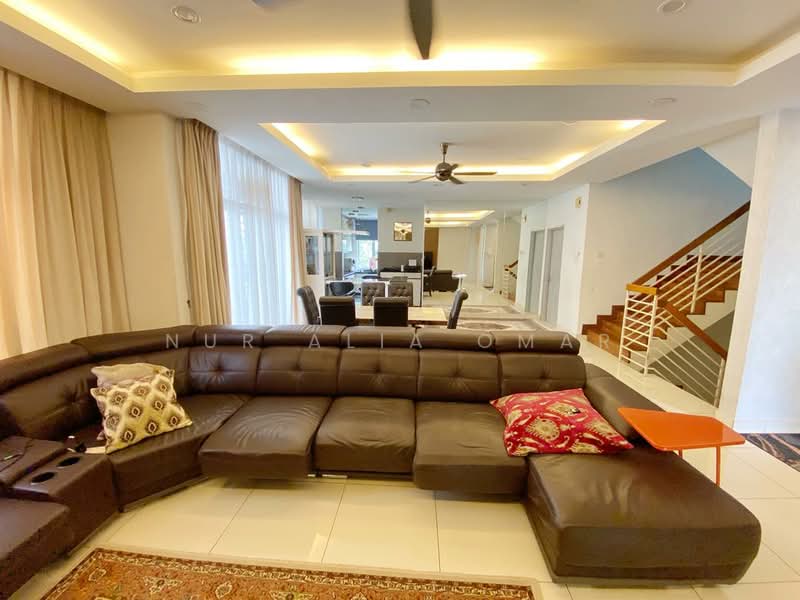 Semi-Detached House for Sale in Kajang (Selangor) - Nur Alia Omar - Living Room - PropertyGuru.com.my