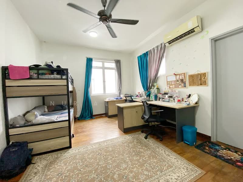 Semi-Detached House for Sale in Kajang (Selangor) - Nur Alia Omar - Bedroom - PropertyGuru.com.my
